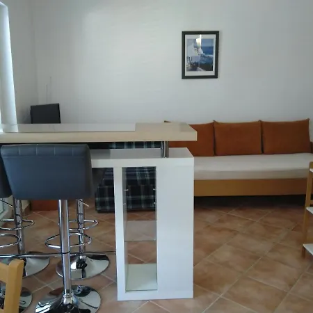 Daire Edina Pag Pag Town