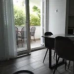 Apartamento Edina Pag