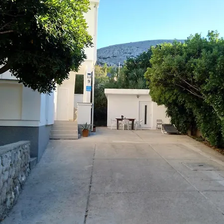 Διαμέρισμα Edina Pag *