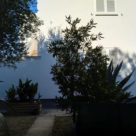 Edina Pag Apartamento