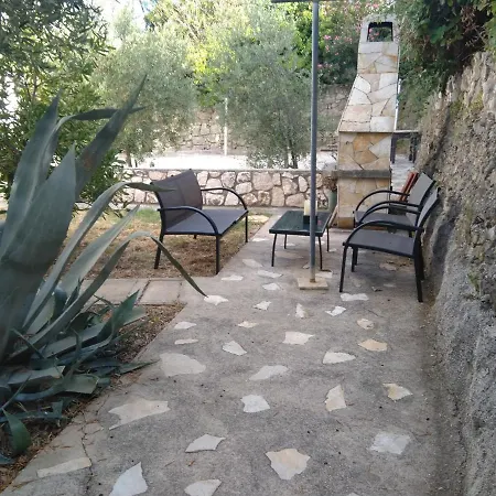 Edina Pag Διαμέρισμα Pag Town