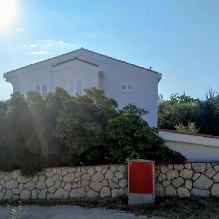 Διαμέρισμα Edina Pag *