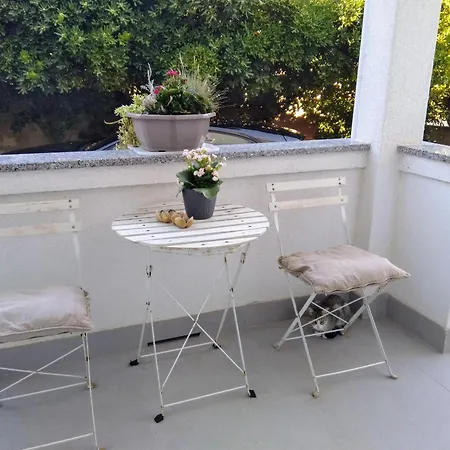 Edina Pag Apartamento