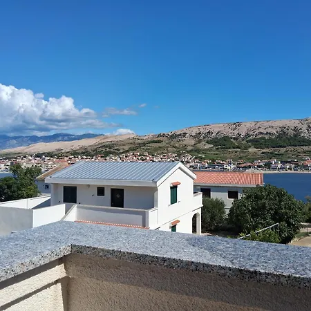 Διαμέρισμα Edina Pag *