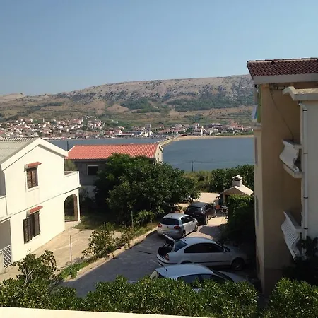 Διαμέρισμα Edina Pag